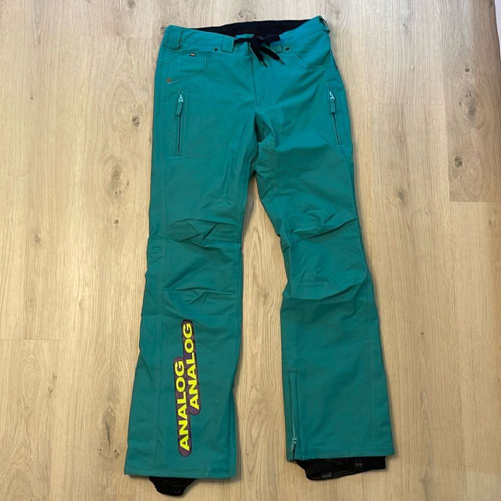 Analog snow pants